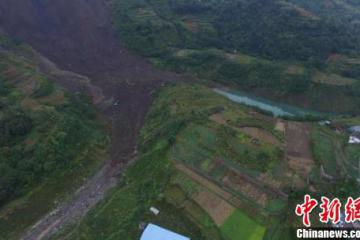 四川北川陈家坝乡发生塌方形成堰塞体专家现场评估